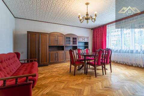 Duży dom z budynkiem gospodarczym i prawie 05ha działki budowlanej
