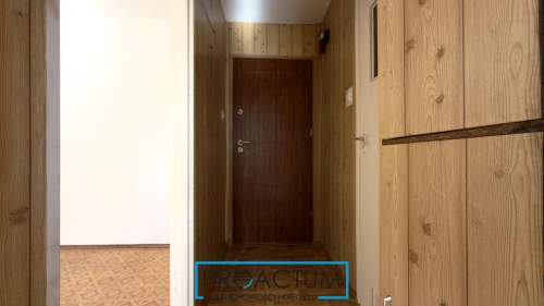 28,10 m2 Kawalerka, 1 piętro, balkon, Szkolna 