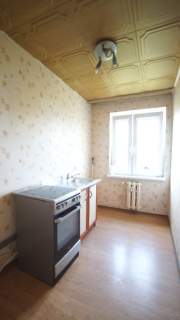 Sprzedaż kawalerka 30,30 m2. niska zabudowa Pużaka