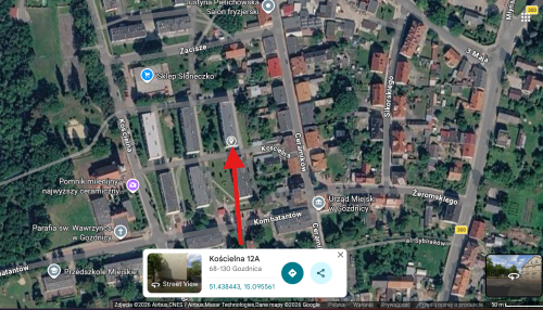Przytulna kawalerka z balkonem i osobną kuchnią na parterze