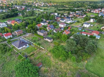 Spokojna zielona okolica, dobra komunikacja