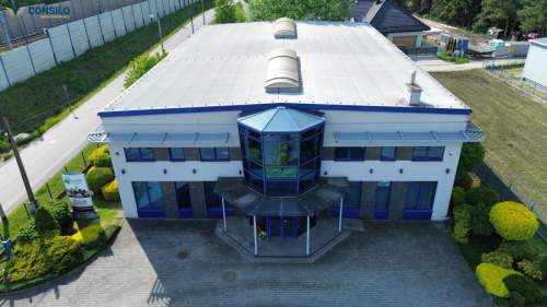 Biurowiec hala główna hala pomocnicza
