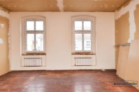 2 pokojowe przestronne mieszkanie na 2 piętrze