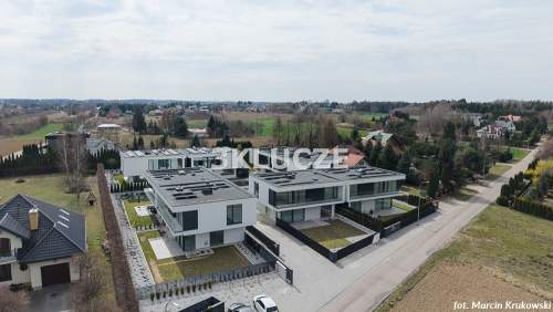 Dom ul. Uzdrowiskowa, Dąbrowica