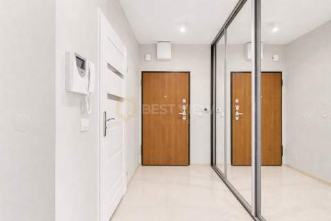 Balkon 11 m2 Dwustronne Ciche