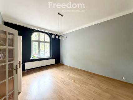 Przestronne i duszą - 83m - Pl. Wolności 3