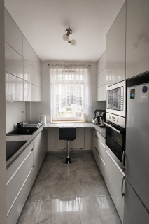 46m2 z oddzielną kuchnią, garaż, winda, balkon, Marchołta