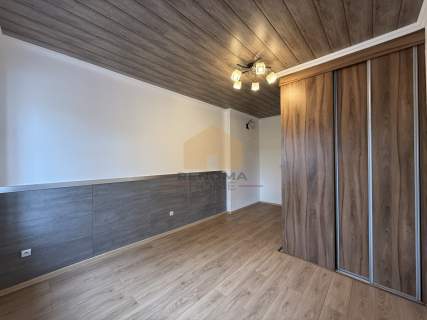 88m2 / Parter/Piękna kamienica ogródek z altaną