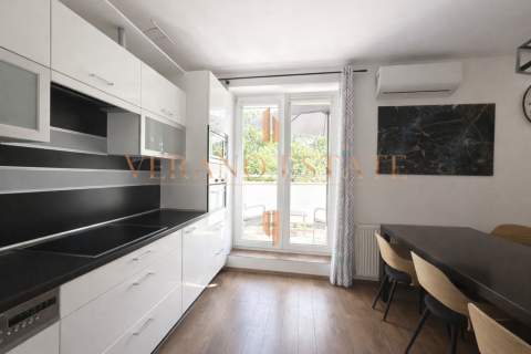 Apartament dwupoziomowy 105 m 5 pokoi centrum