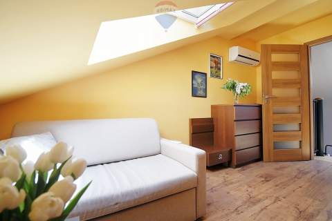 Apartament wakacyjny w sercu sosnowego lasu