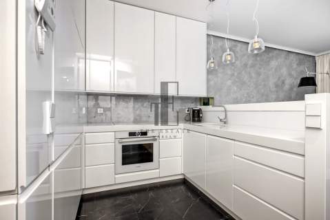 3brd Apartment Powiśle 70 m2 for Rent