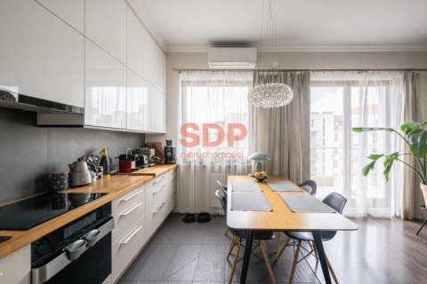 2 pokojowy apartament z dużym tarasem na osiedlu Belvedere.