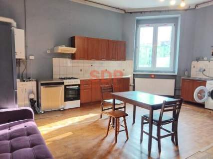 Nowa cena 84 m2 Kamienica z zamykanym podwórkiem