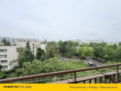 3 pokoje, duży balkon, blisko metro Imielin 600m