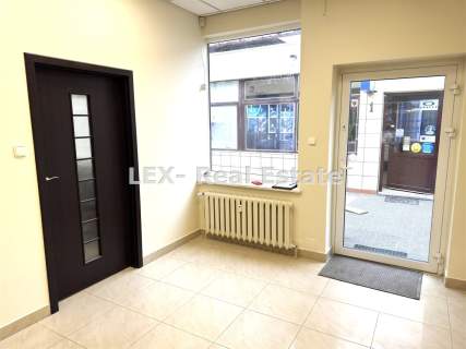 Centrum Pruszkowa lokal usługowy 33 m - od zaraz.