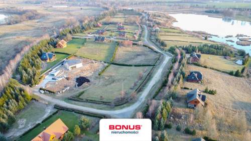 Działka budowlana nad jeziorem