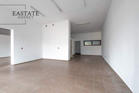 Lokal handlowo-usługowy 131 m Parter Witryny
