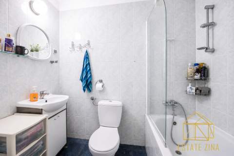 2 pokoje 49,5 m Balkon Parking