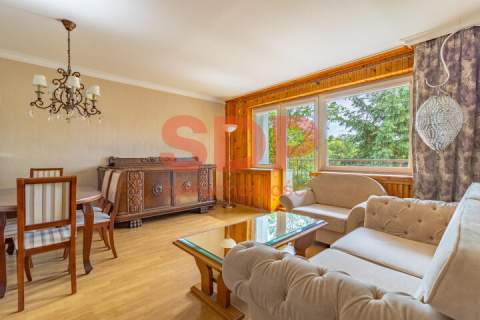 49 m2 2 pokoje z osobną kuchnią Balkon loggia z widokiem na z