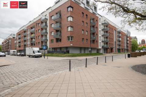 Angielska Grobla Wyspa Spichrzów balkon