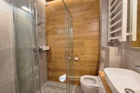 Wyposażony apartament z tarasem i garażem
