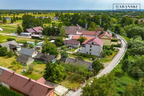 Drewniany dom w Borzęcinie