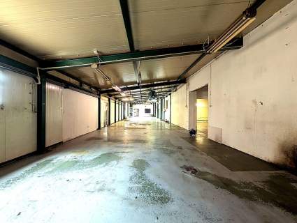 Hala z biurami centrum Krakowa możliwy podział