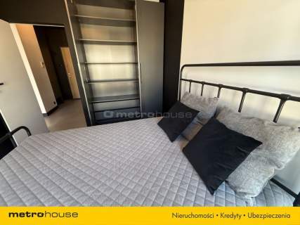 2 pokoje, podwójne miejsce postojowe i balkon