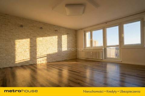 2 lub 3 pokoje Duży balkon, piwnica, niski czynsz