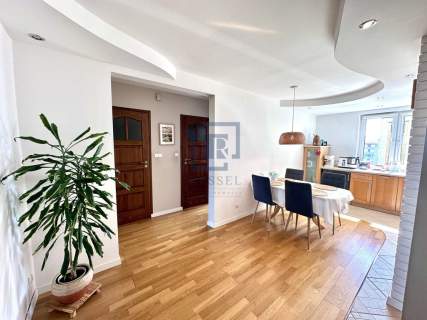 4 pokoje Os. Kuchnia-jadalnia Balkon Piwnica