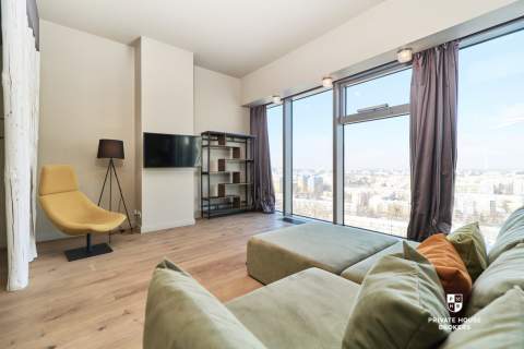 Apartament w żaglu Sky Tower - 107m2, 3 pokoje