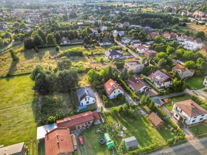 Spokojna zielona okolica, dobra komunikacja