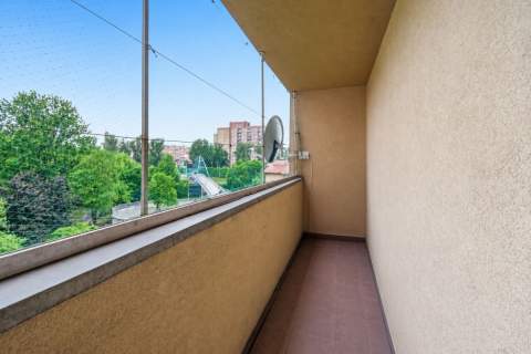Duży balkon Do własnej aranżacji Trzy pokoje