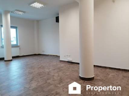 Lokal 40m2 przy węźle S17 biuro/usługi