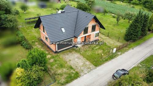 Nowy dom o bardzo funkcjonalnym układzie 207 m2