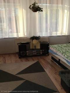 Cieplice/79,3 m2/3 pokoje/parter/piwnica