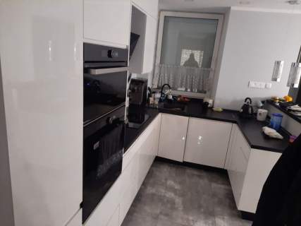 Mieszkanie 3 pokojowe 76 m2 centrum Żar piwnica