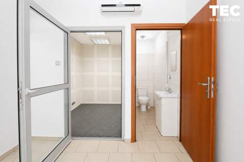 Lokal handlowy w centrum, duży ruch, witryna