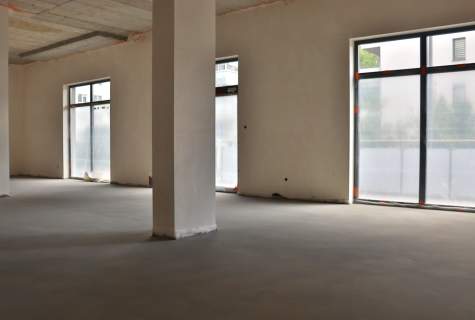 Lokal 82m ,DużeWitryny,AtrakcyjnePołożenie,ul.Andersena