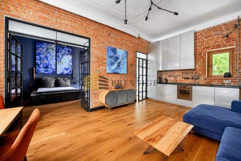 Wyjątkowy apartament w kamienicy na Śródmieściu 