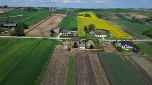 Do sprzedaży dom 160m2 z możliwością adaptacji poddasza.