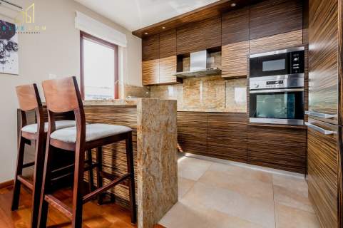 Apartament 100 m z kominkiem i 2 garażami
