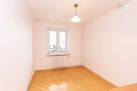 2 pokoje z loggią i komórką przy ul. Wrocławskiej