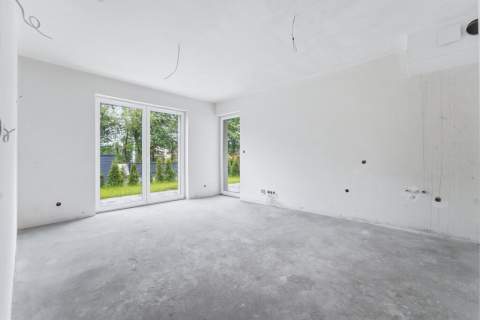 2-POKOJE Z OGÓRDKIEM OLSZÓWKA, BIELSKO-BIAŁA