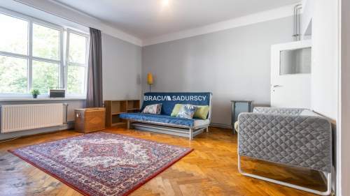 Mogilska 2 pokoje z oddzielną kuchnią
