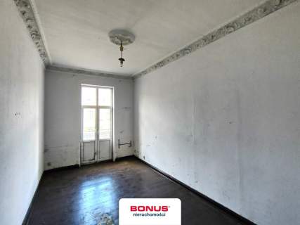Kamienica przy deptaku   135 m z balkonem