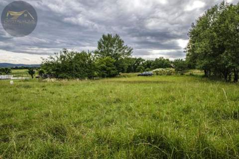 DZIAŁKA BUDOWLANA W GRODZISZCZU/ WIDOK NA GÓRY