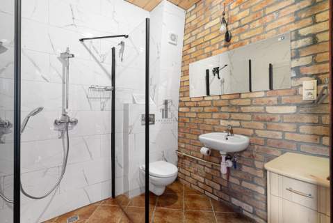 Przy samym jeziorze Serwy Domy 280 m2 i 180 m2