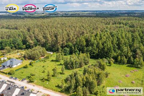 Piękna działka pod lasem 2257 m2 z wydaną WZKą .