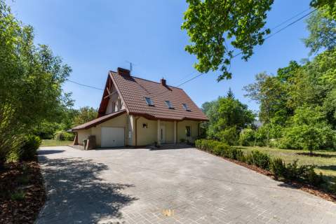 DOM 141m Działka 2726m Garaż Henryków-Urocze